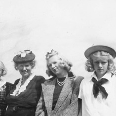 Phyllis, Clara, Albe, and Rachel dressed for traveling, Sept. 1939