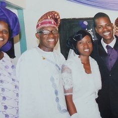 Daddy honored us on our wedding 10 years ago with his presence and his entire available family (Lolade and Mayowa were not around then).