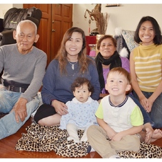 Daddy with Mommy Merle, Ate Edna, Regina, Jacob and Paige M, Fall of 2017.