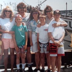 Nancy, Sam, Robin, Ritchie, Randy, Renee, Andrew, Cindy and Lenny before the big send off to Alaska.