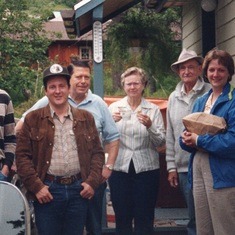 Gord, Dave, Mike, Gladys, Jim, Karen, (Gwen taking picture).