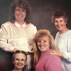 Rebecca, Grandma Pat, Jennifer, and Grandma Snow in 1991