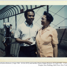 Samuel Roberts & Hattie Roberts 1970-06-03 Empire State Building ( caption, 1200dpi)