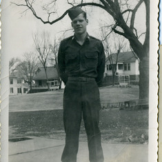 Dad-Early-Army010