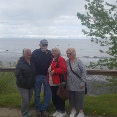 Uncle Richard, Aunt Kathy, mom and me
