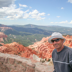 Living on the edge at Bryce Canyon N.P.