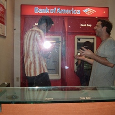 Boston 2006 - Div and Rick work the ATM