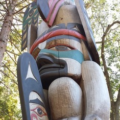 Rick & totem pole on Stanford campus