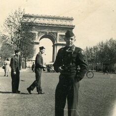 Dad in Paris