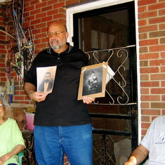 Cousin Dimple & Uncle Billy & Daddy smiles_Family Genealogy history visit in TN