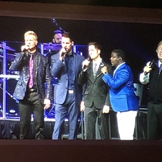 Gaither Homecoming Concert was to be belated B-day/Xmas present. He passed- with us in spirit!