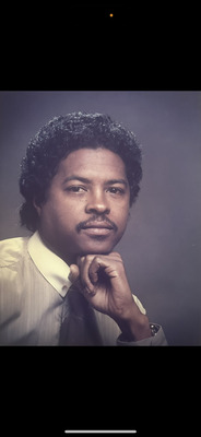 Robert L. Davis Sr.