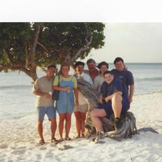 Dean,LL,Janet,Dad,Heidi,Rob, Jason Aruba 1996