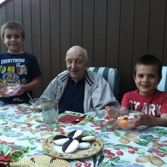 ice cream w: grandkids