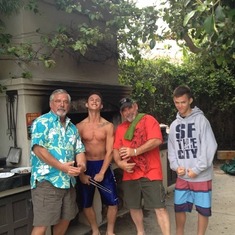 Pops, Rob and the Twinz grilling in San Diego. :)
