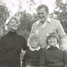 Fritz Family Mid Seventies - Big Collars are in!
