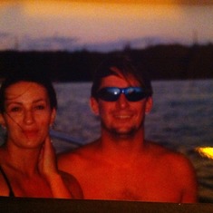 Robyn & Tony enjoying a sunset on the boat in Key Largo