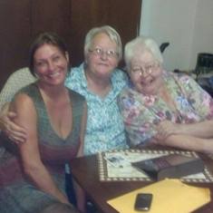 Robyn, Mom & Aunt Linda