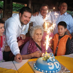 90 años de tu abuelita Chofi