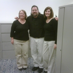 2009 - March - Rolf, Jodi and Lulu discover they are all dressed the same...it's a Triplet Day!