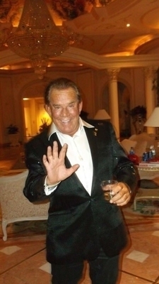 Ronn H Bailey