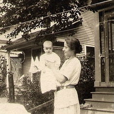 1919.  Rosemary as infant with her mother, Doris Whiting.  Toledo, Ohio.