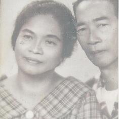 Rosie's grandparents- LoLa Casamira Ronquillo Toledo and LoLo Cecil Toledo.