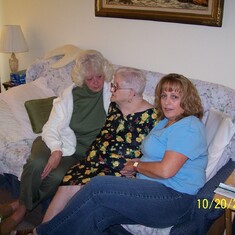 Mom talking with Niece Judy Davis-Burrell (L) and Grand Niece Brenda Shultz - Visiting Mom at her apartment in Louisville, KY