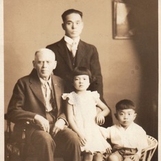Sweny Smith with Ruby, Glen, and their father, Tom Kumasaka