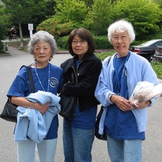 Ruby, sister Reiko, sister-in-law Ruri, 2007