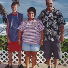 Ryan,mom,dad at Hawaii
