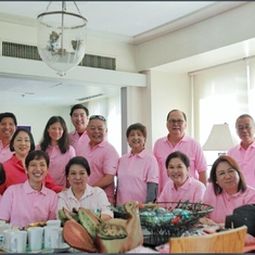 The Meeting Point before The National Museum Tour, an xIBM Bluegenes lakad, pink shirts RYD ordered 