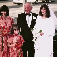 23 Oct 1976 - Sam with Linda, Janelle & Mandy
