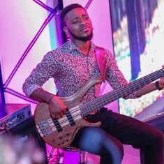 " Sammuel " , the way i always called you ... I am the bassist you saw in me years ago. I miss you.