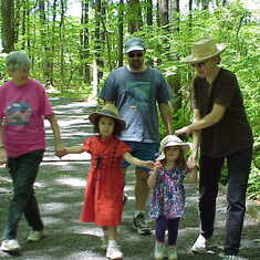 Beth, Paul, Sarita, Catherine, and Nana in a New Jersey Park