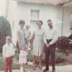 Erich, Sharon, Brett, Mahria, Evelyn, Wallace 1969