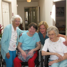 Sharon with friends in the Seattle Retirement Home 2008