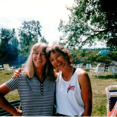 Sharon and Jeannie Ellen at a family reunion
