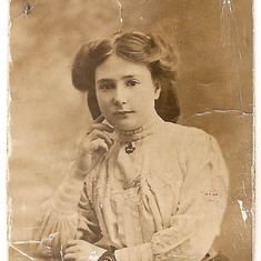 Sheilagh's mother: Ellen White (Crawshaw)