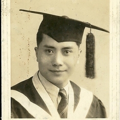 1947年陈诗豪先生医学院毕业