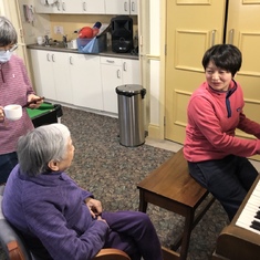 Singing in the nursing home