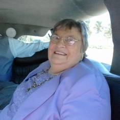 mom in limo (800x600)