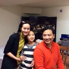 Jenny （何恕夫人贾永红女士）, Eric and their younger daughter Tiffany