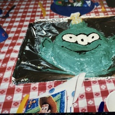 Third birthday alien cake