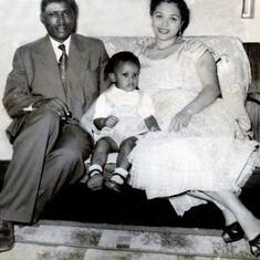 Soji with his mother and father