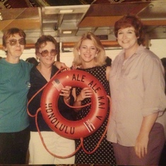 1984:  Trip to Hawaii.  Dodi, Mom, Sonna, Helen