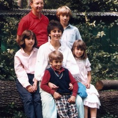 Family w Carlie at Verlende bijeenkomst summer '86