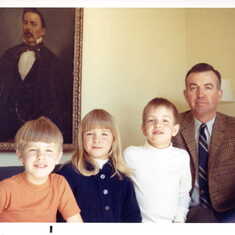 Stan & his kids. 1969 Mercer Island