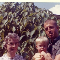 Stan, his mom Sylvia Iversen and Karsten