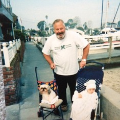 Papa, Taffy & Tessy on a stroll in Balboa